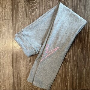 Nike Girls Leggings size medium